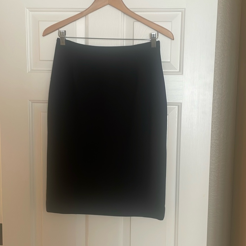 Signature by Larry Levine Three (3) Piece Women’s Suit Size 4 - Picture 2 of 9